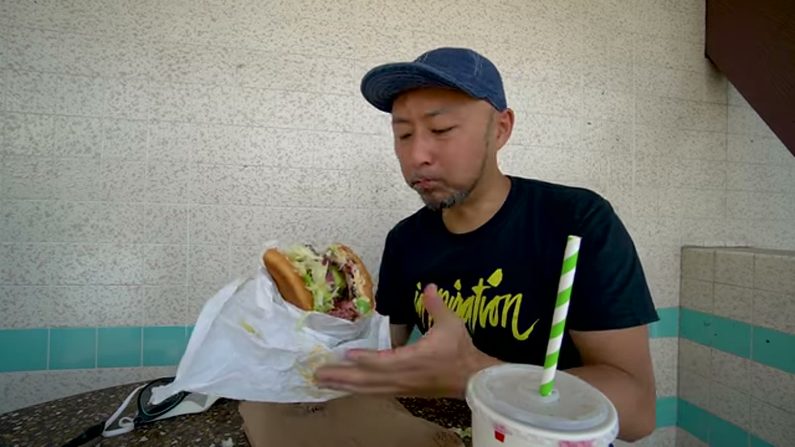 8ドル50セントほどのボリューム