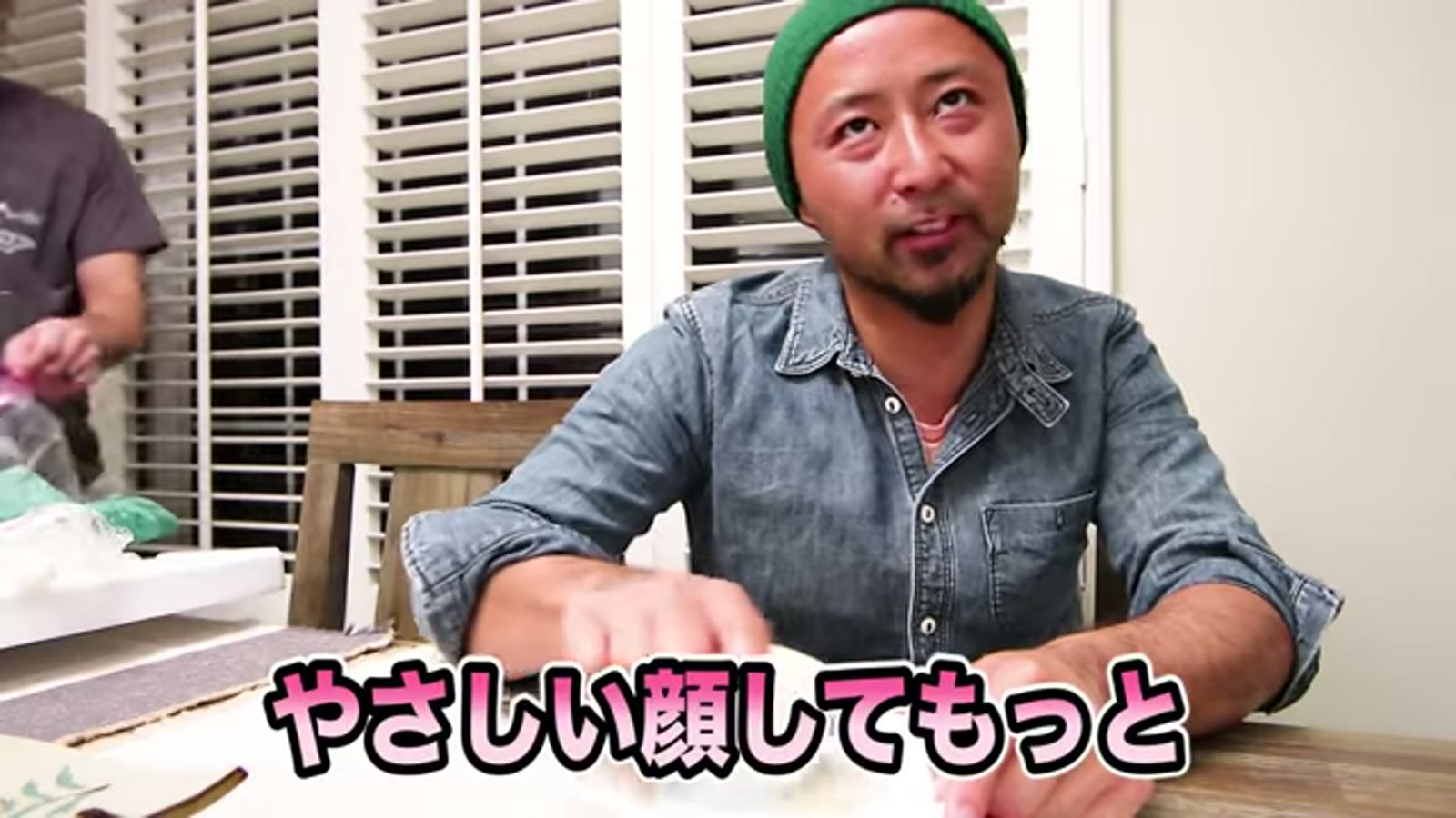 チキンをじっくり焼いていく様子