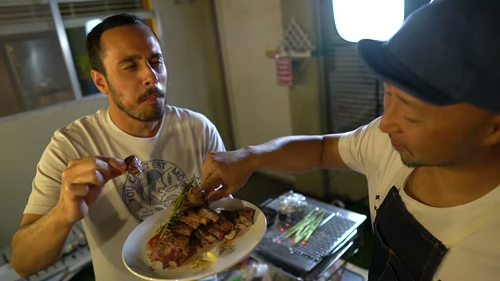 バターとローズマリーで香りづけ