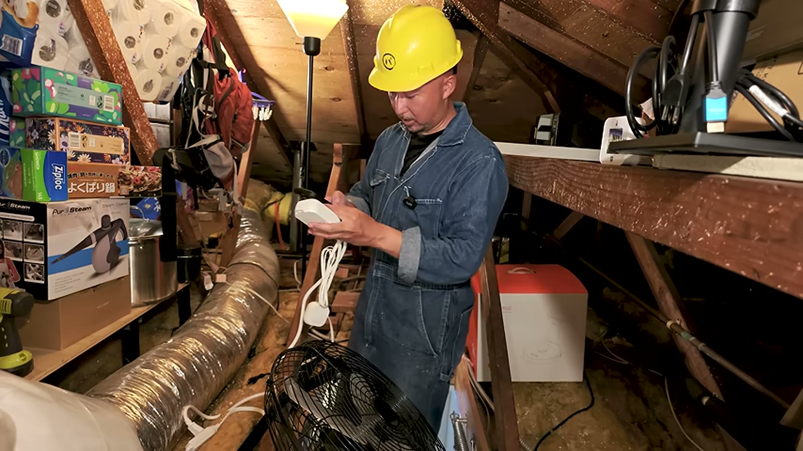 屋根裏の温度計が49℃を示す瞬間